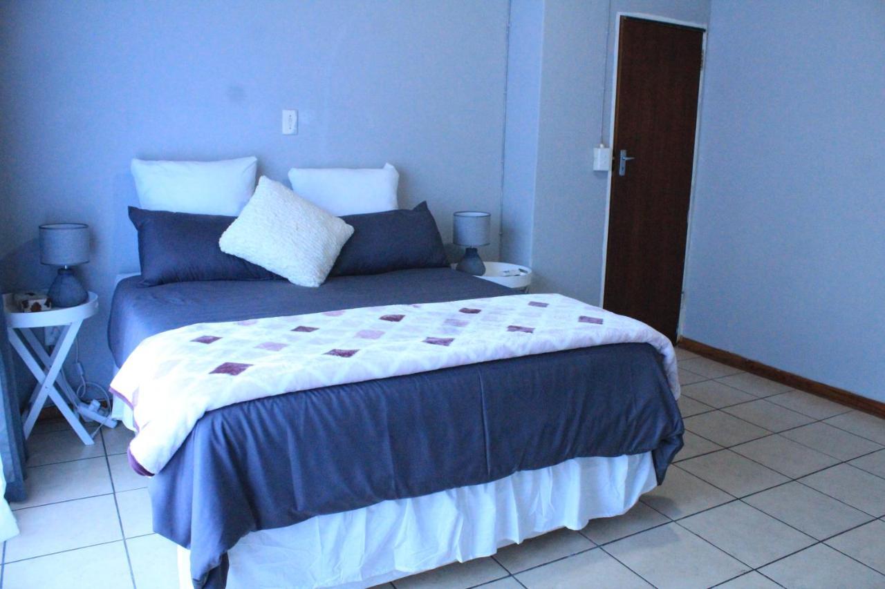 Meyiwa Guest Palace Newcastle Exterior photo